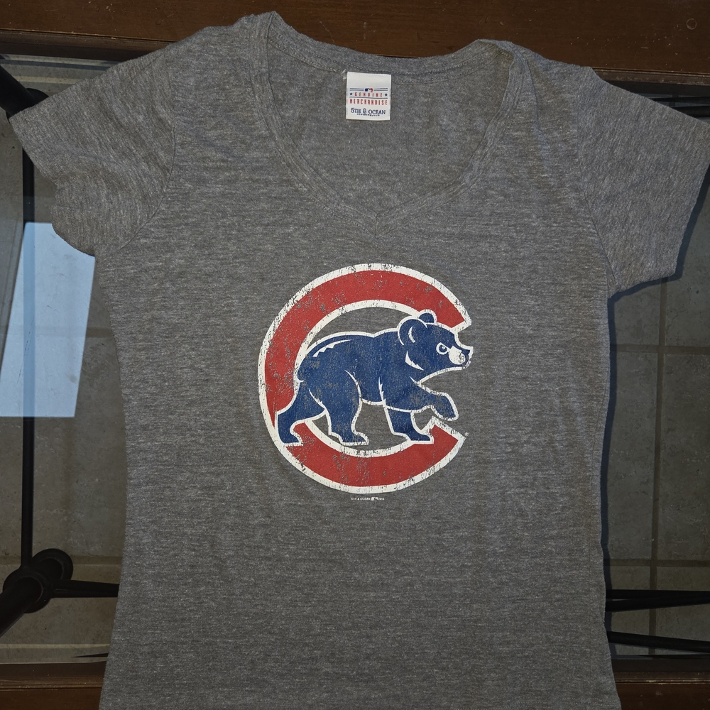 Gray Chicago Cubs Women's T-Shirt (G120)